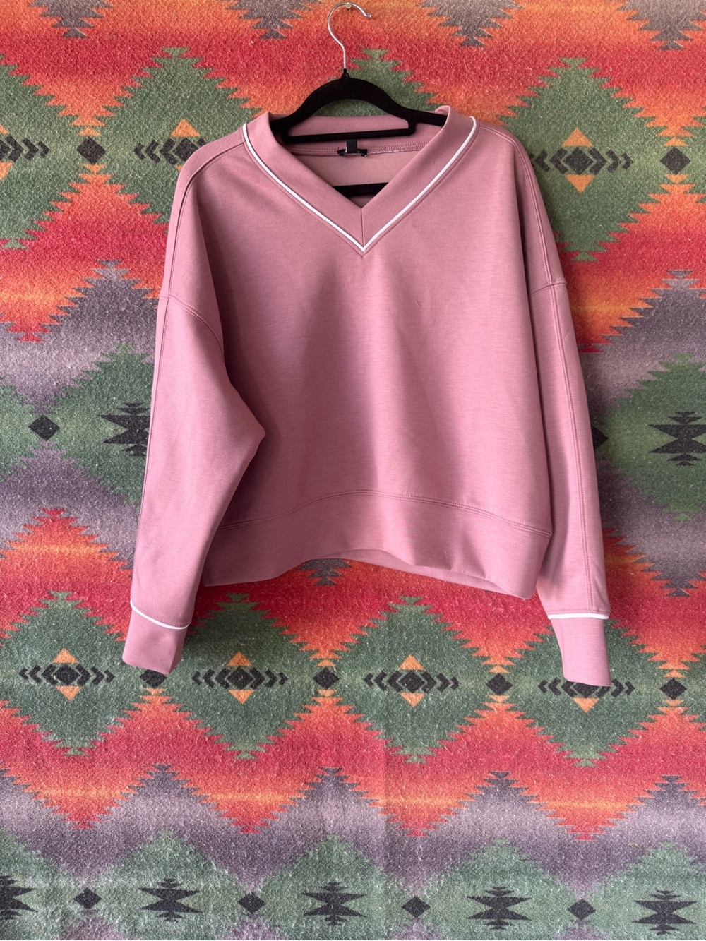 Express Dusty Rose V-Neck Pullover Sweater